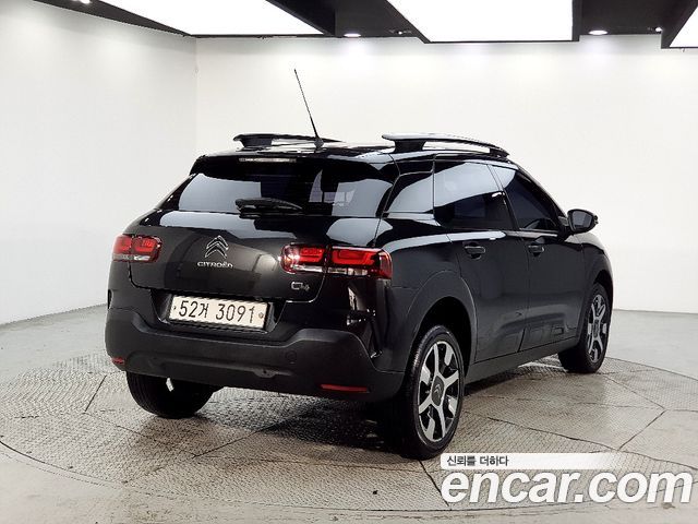 Citroen-DS C4 CACTUS 1.6 BlueHDi Shine — пробег 100 048 км — фото 4 из 5