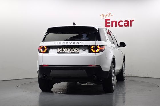 Land Rover Discovery Sport 2.0 TD4 SE (150PS) — пробег 136 281 км — фото 4 из 5