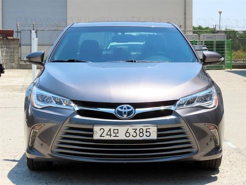 Toyota Camry Hybrid XLE — пробег 86 067 км — фото 1 из 5