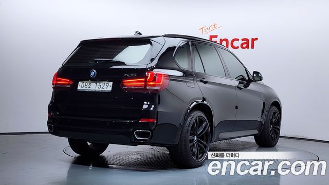 BMW X5 xDrive 30d M Sport package — пробег 102 919 км — фото 2 из 5