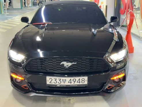 Ford Mustang Convertible — пробег 71 555 км — фото 1 из 5
