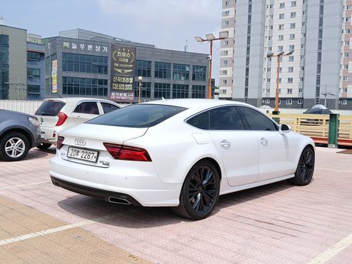 Audi A7 55 TDI Quattro Premium 4G — пробег 184 000 км — фото 4 из 5