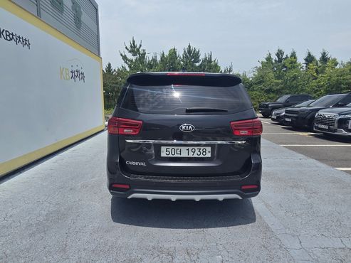 Kia Carnival Gasoline 9-Seater Noblesse Special — пробег 97 069 км — фото 5 из 5
