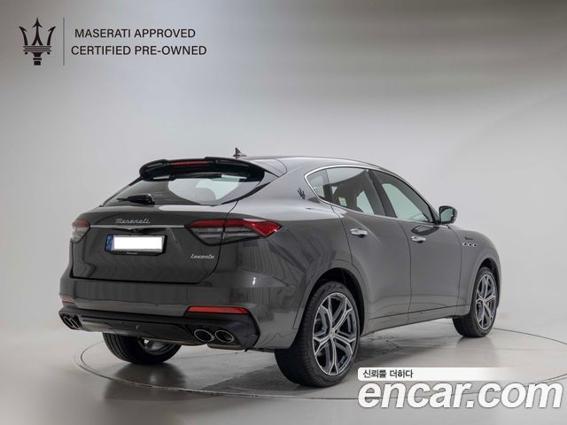 Maserati Levante из Кореи Encar