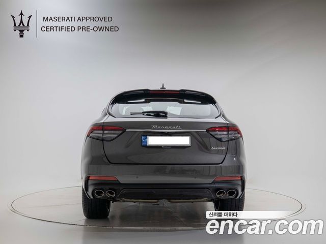 Maserati Levante из Кореи Encar