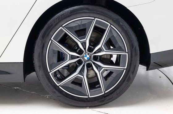 BMW 5-Series 523d M Sport — пробег 7 580 км — фото 5 из 5