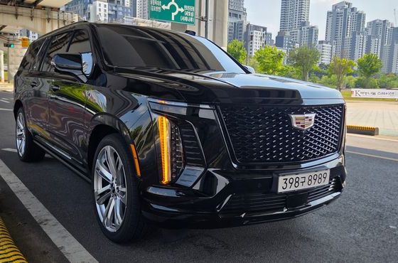 Cadillac Escalade 6.2 ESV ESV Sports Platinum — пробег 9 000 км — фото 3 из 5