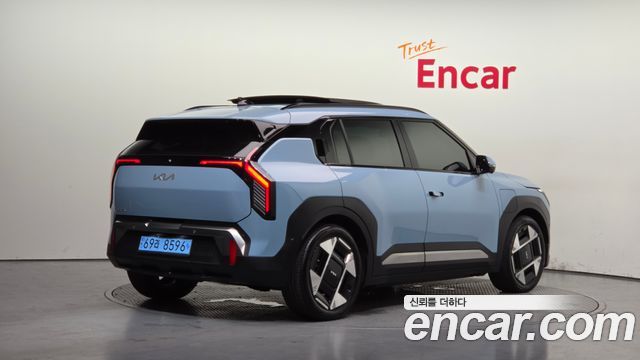 Kia EV3 Long Range 2WD Earth — пробег 26 514 км — фото 2 из 5