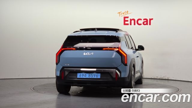 Kia EV3 Long Range 2WD Earth — пробег 26 514 км — фото 4 из 5