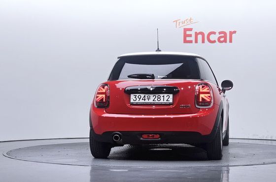 Mini Cooper Standard Third Generation — пробег 42 178 км — фото 4 из 5