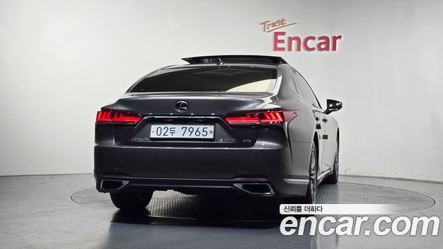 Lexus LS 3.5 Luxury AWD — пробег 57 276 км — фото 4 из 5