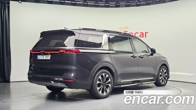 Kia Carnival 9-Seater Signature — пробег 99 206 км — фото 2 из 5