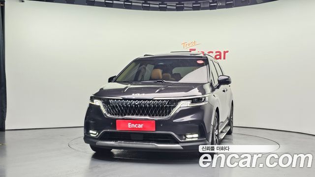 Kia Carnival 9-Seater Signature — пробег 99 206 км — фото 3 из 5