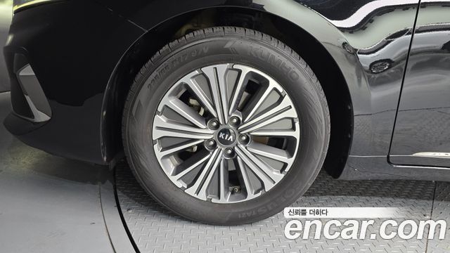 Kia K7 из Кореи Encar