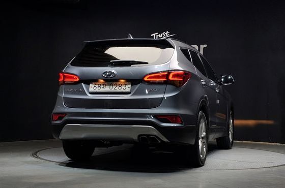 Hyundai Santafe Diesel 2.0 2WD Exclusive — пробег 135 894 км — фото 4 из 5