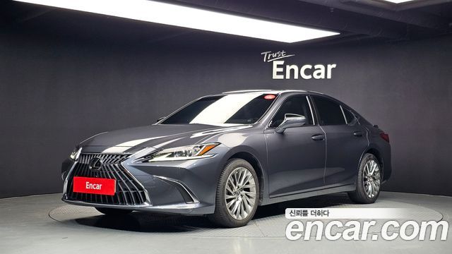 Lexus ES Luxury Plus — пробег 127 620 км — фото 1 из 5