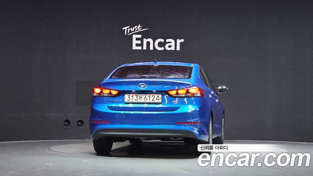 Hyundai AVANTE из Кореи Encar