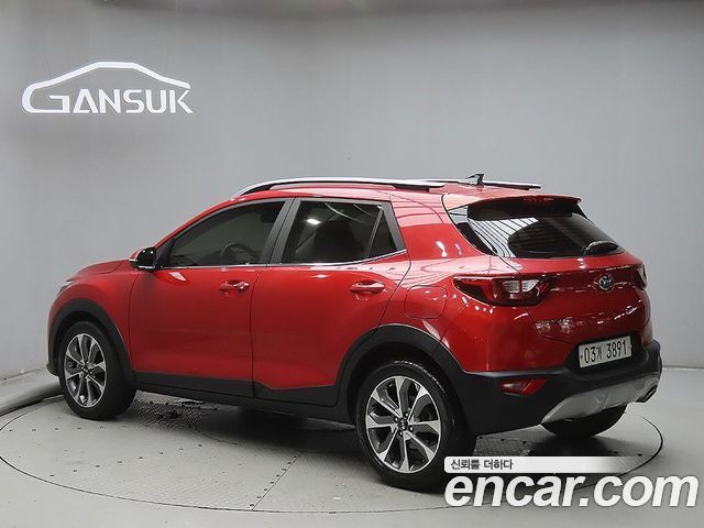 Kia Stonic из Кореи Encar