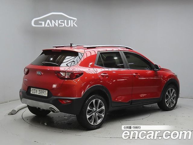 Kia Stonic из Кореи Encar