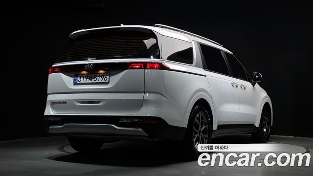 Kia Carnival из Кореи Encar