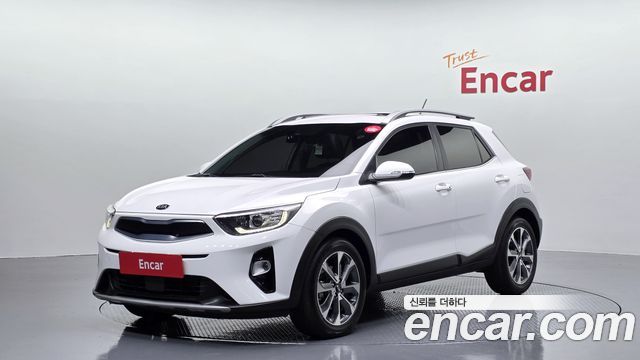 Kia Stonic из Кореи Encar