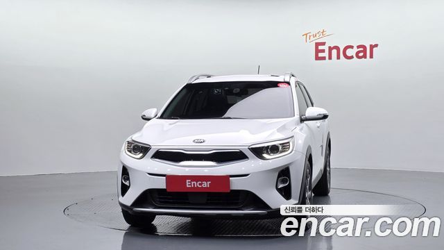 Kia Stonic из Кореи Encar