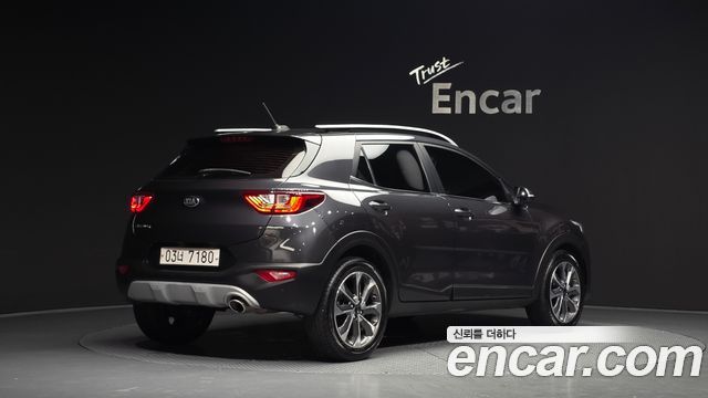 Kia Stonic из Кореи Encar