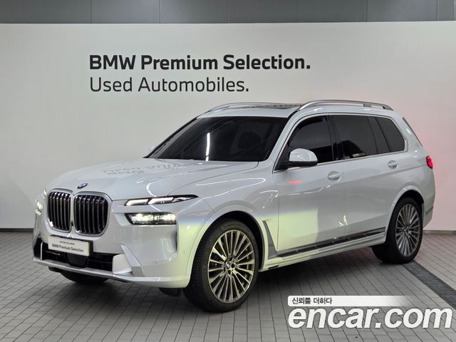 BMW X7 xDrive 40i Design Pure Excellence 7-Seater — пробег 11 200 км — фото 1 из 5