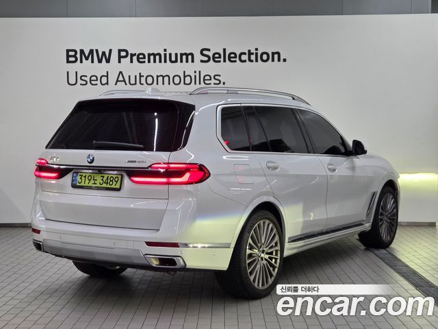 BMW X7 xDrive 40i Design Pure Excellence 7-Seater — пробег 11 200 км — фото 4 из 5