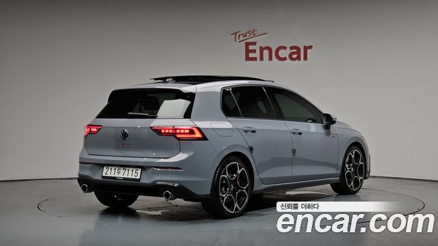 Volkswagen Golf 2.0 GTI — пробег 7 267 км — фото 2 из 5
