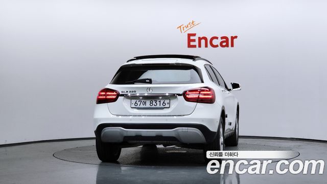 Mercedes-Benz GLA-Class из Кореи Encar