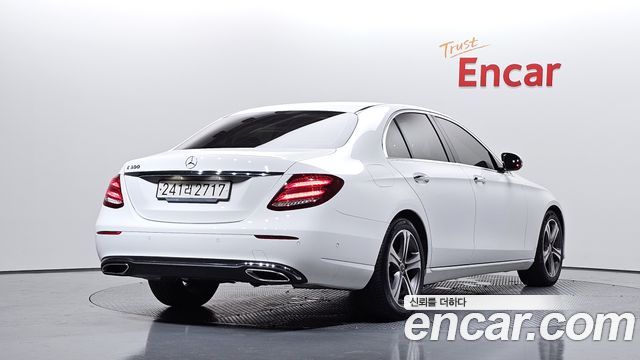 Mercedes-Benz E-Class из Кореи Encar