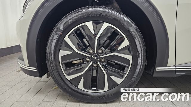 Kia EV6 Long Range Light — пробег 9 753 км — фото 5 из 5