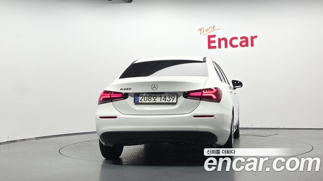 Mercedes-Benz A-Class из Кореи Encar