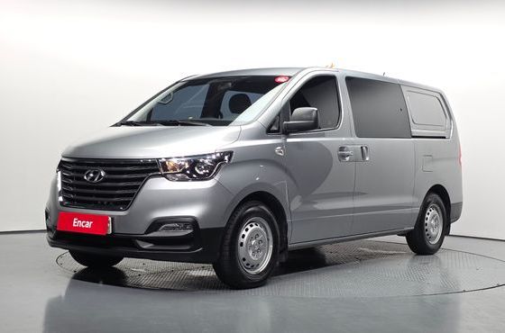Hyundai Starex Van 5-Seater Style — пробег 15 830 км — фото 1 из 5