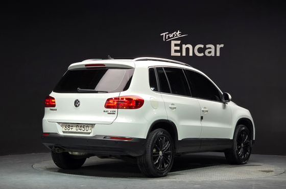Volkswagen Tiguan 2.0 TDI Premium 5N — пробег 108 817 км — фото 2 из 5