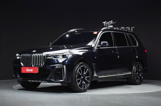 BMW X7 xDrive 40i M Sport 6STR — пробег 37 891 км — фото 1 из 5