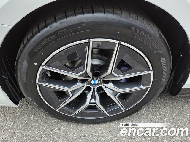 BMW 5-Series 520i M Sport — пробег 1 310 км — фото 5 из 5