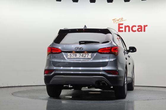 Hyundai Santafe Diesel 2.0 2WD Value Plus — пробег 80 043 км — фото 4 из 5