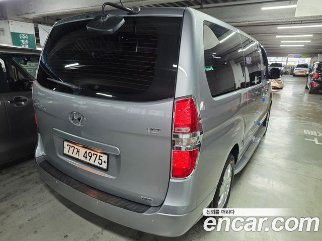 Hyundai Starex 4WD 12-Seater Wagon Smart — пробег 84 000 км — фото 2 из 5
