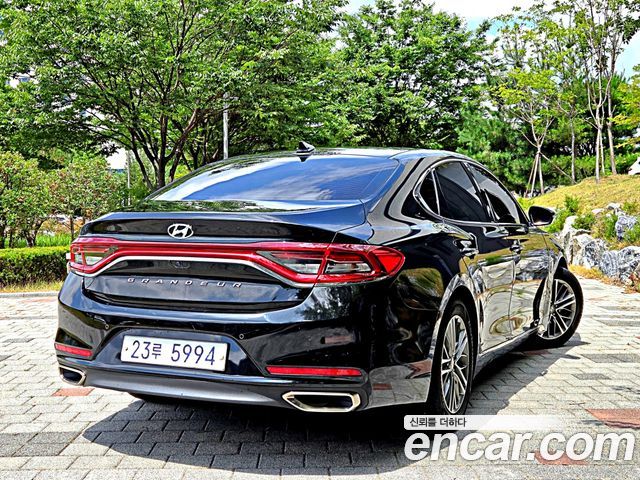 Hyundai Grandeur из Кореи Encar
