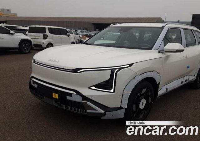 Kia EV5 Long Range 2WD Earth — пробег 1 км — фото 1 из 5