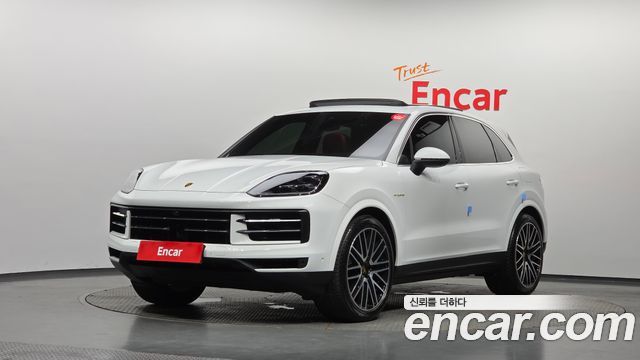 Porsche Cayenne 3.0 E-Hybrid — пробег 6 397 км — фото 1 из 5