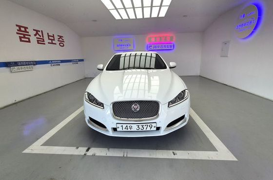 Jaguar XF 2.2D Luxury X250 — пробег 114 000 км — фото 1 из 5