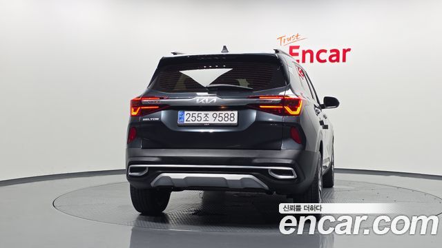 Kia Seltos из Кореи Encar