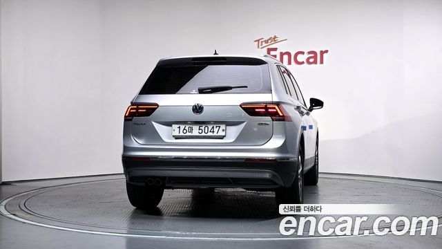 Volkswagen Tiguan из Кореи Encar