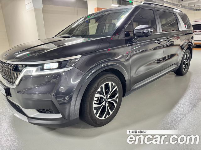 Kia Carnival 9-Seater Prestige — пробег 59 500 км — фото 1 из 5