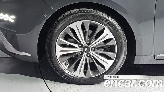Kia K8 из Кореи Encar