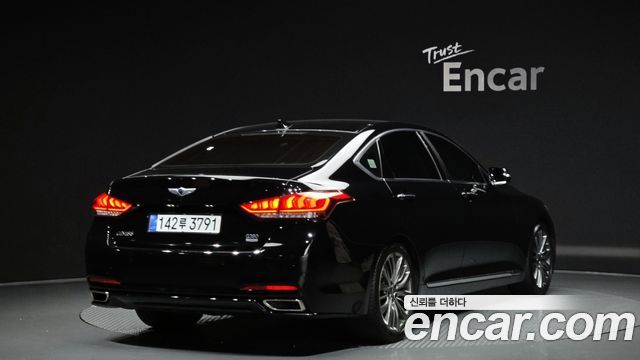 Hyundai Genesis из Кореи Encar