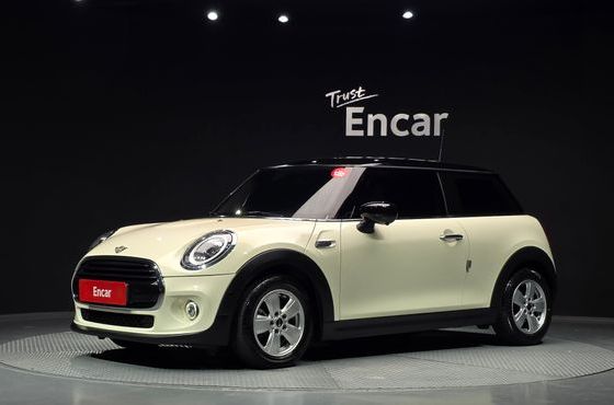 Mini Cooper Standard Third Generation — пробег 100 310 км — фото 1 из 5
